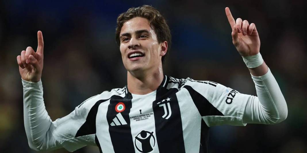 Kenan Yıldız'ın sürpriz aşkı ortaya çıktı: Evinden video paylaştı 9